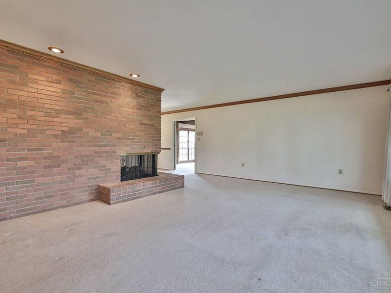 2050 Danville Drive, Green Township, OH 45233 Photo 9