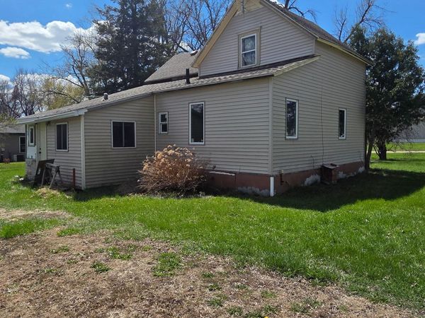 103 Main Street S, Leonard, ND 58052