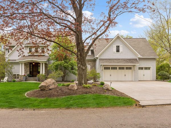 5116 Skyline Drive , Edina, MN 55436