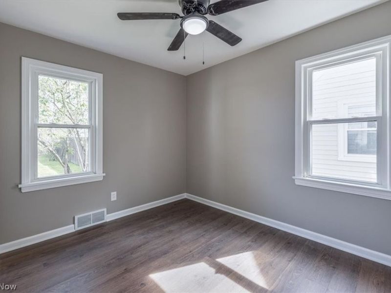 12329 Darlington Avenue, Garfield Heights, OH 44125 Photo 11