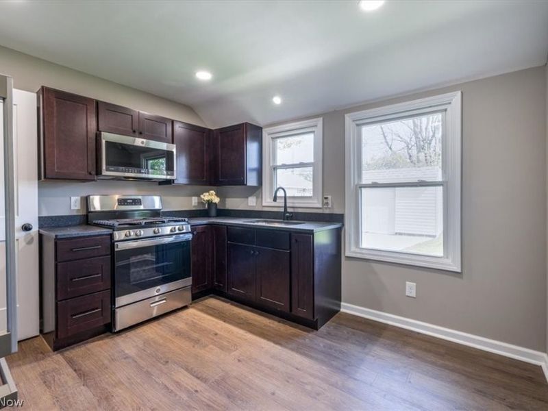 12329 Darlington Avenue, Garfield Heights, OH 44125 Photo 7