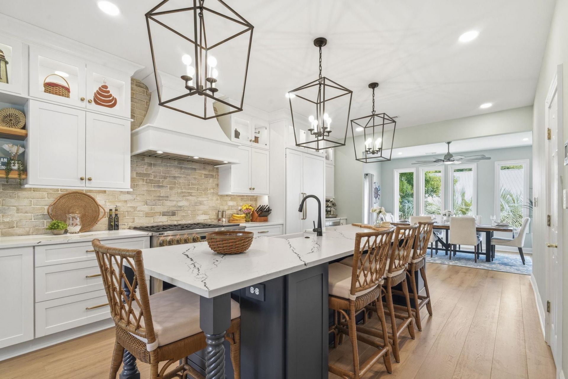 407 S Causeway Rd.  Photo 10