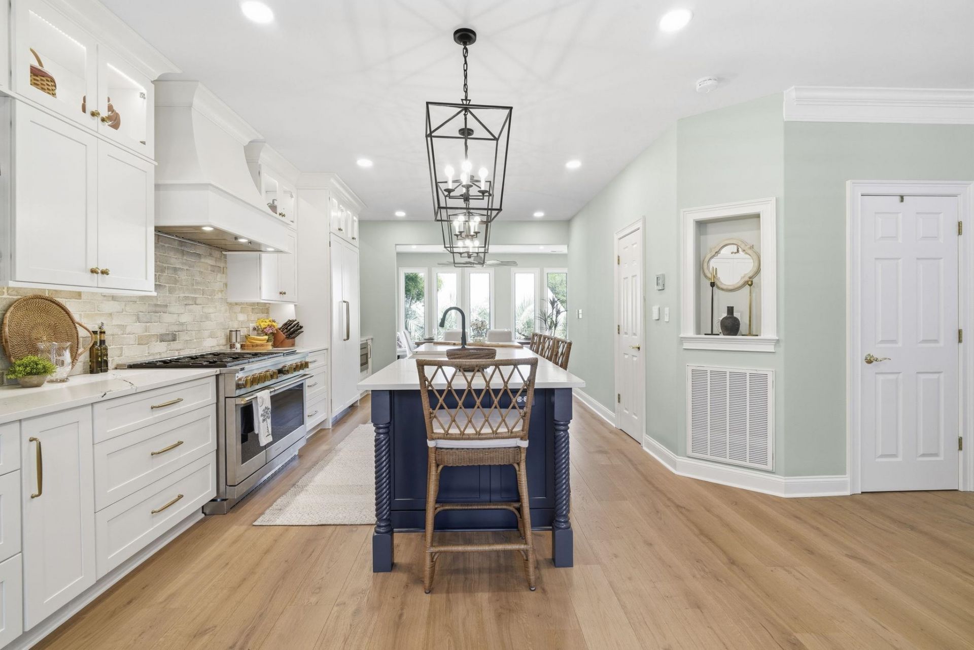 407 S Causeway Rd.  Photo 12