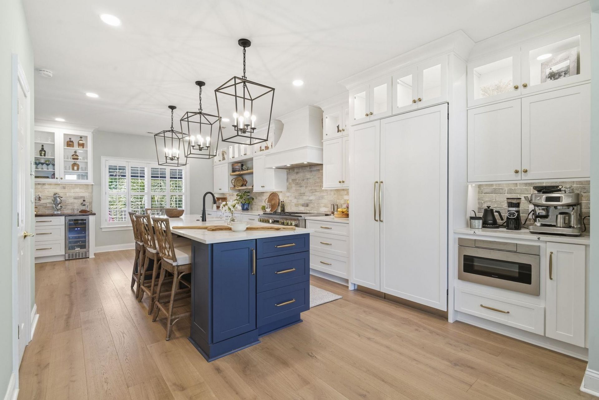 407 S Causeway Rd.  Photo 14