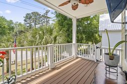 407 S Causeway Rd.  photo 4