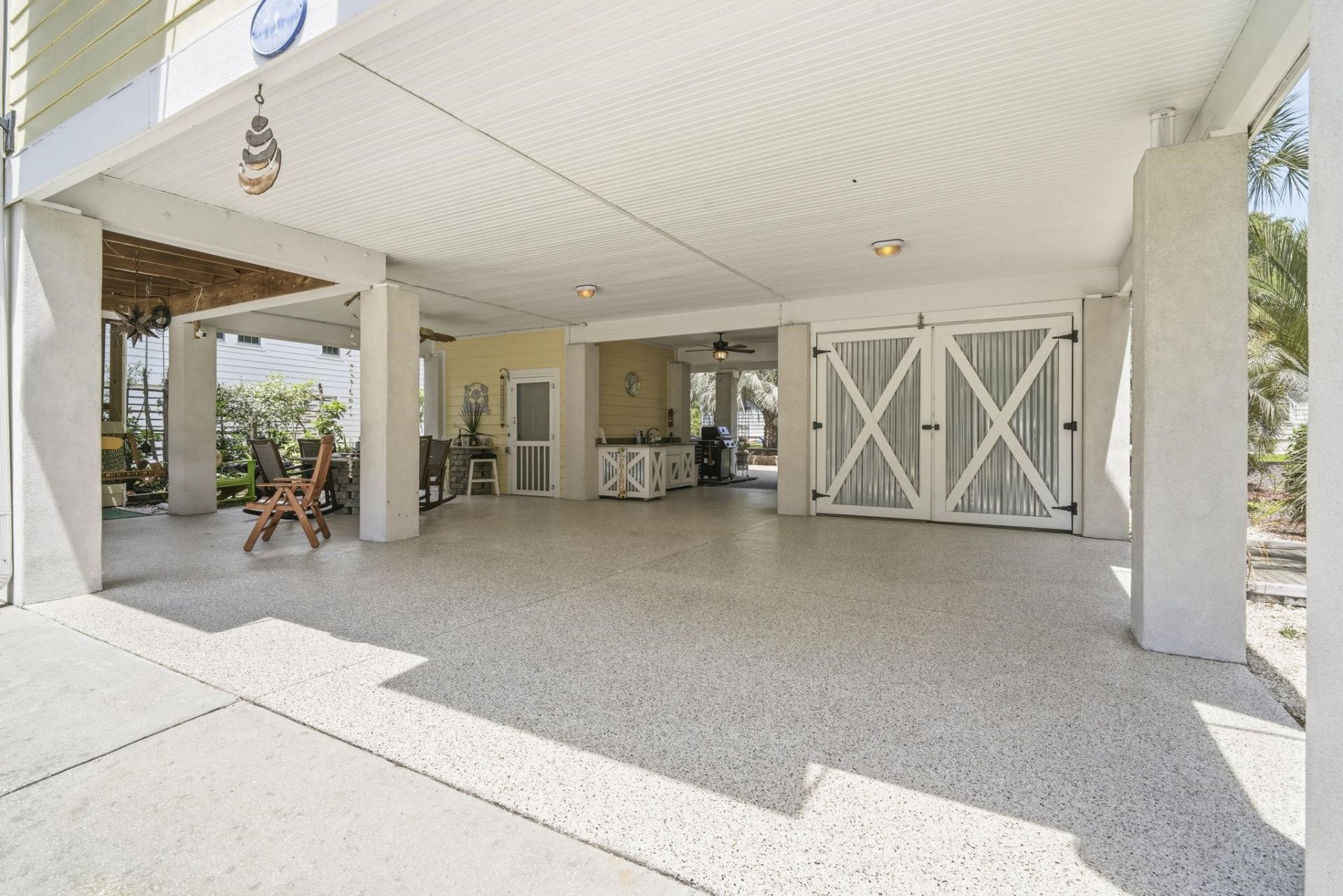 407 S Causeway Rd.  Photo 40