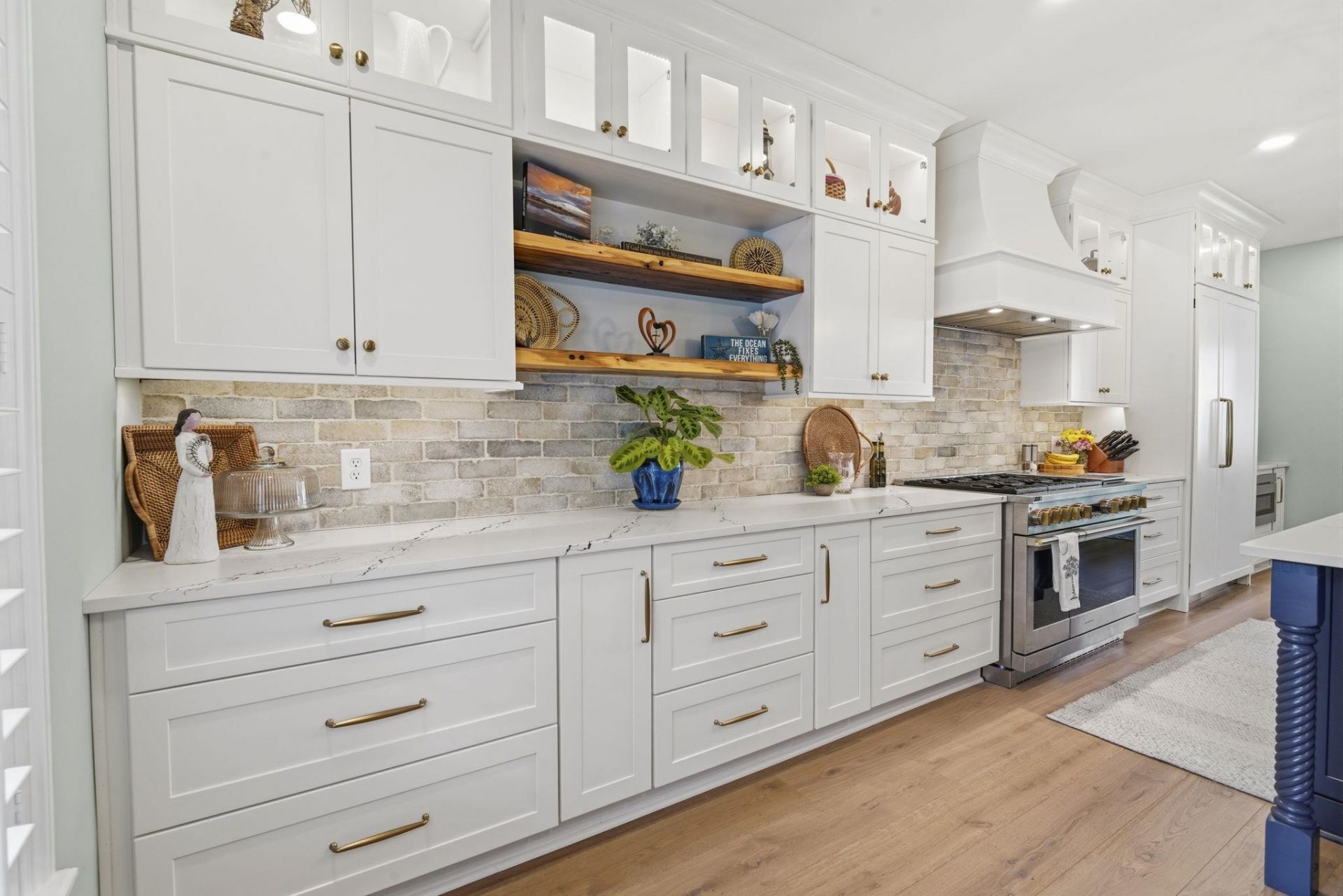 407 S Causeway Rd.  Photo 8