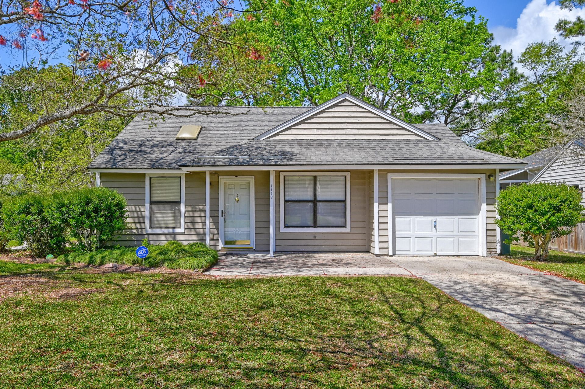 1139 Bellwood Road Photo 11