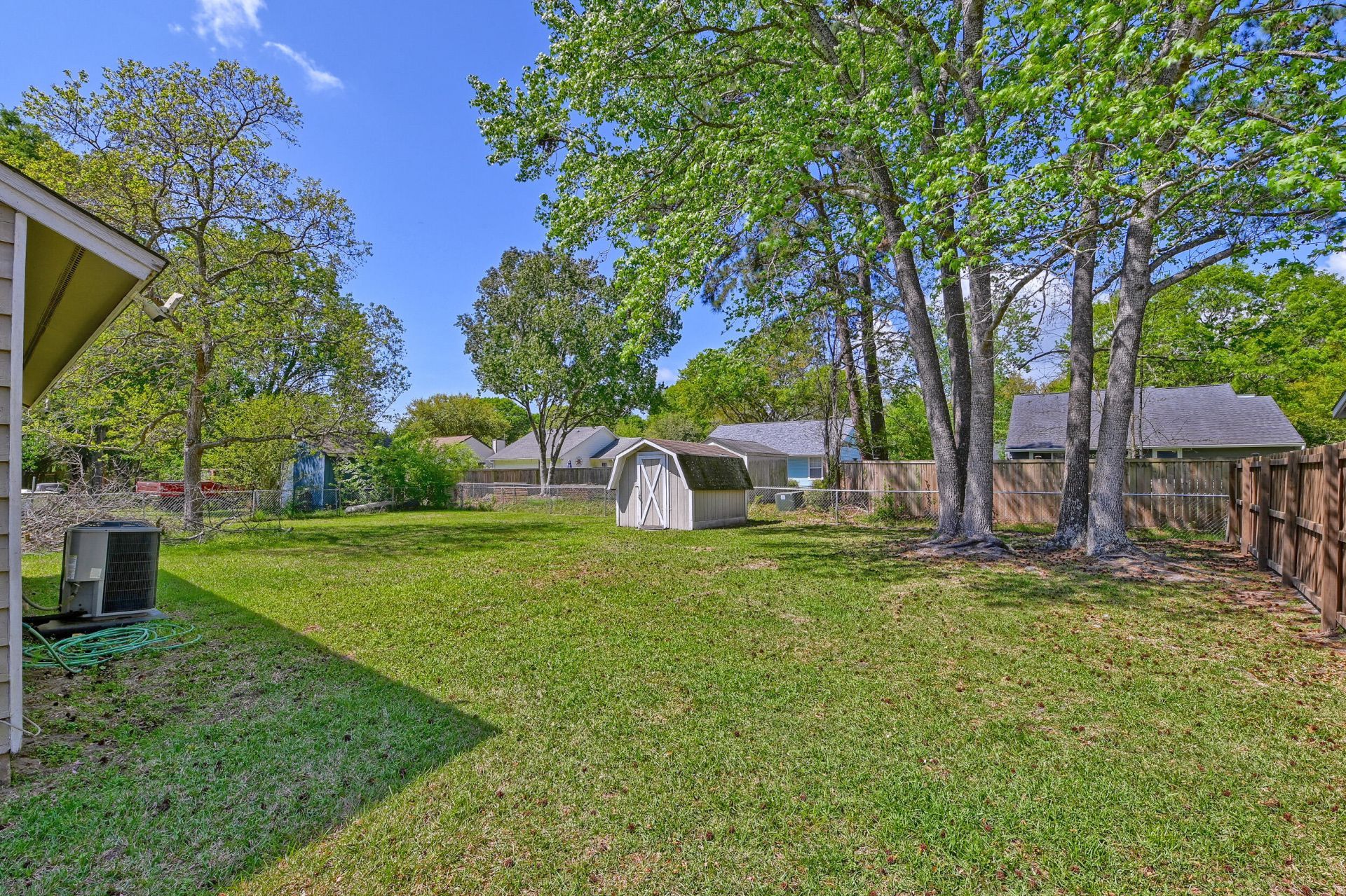 1139 Bellwood Road Photo 7