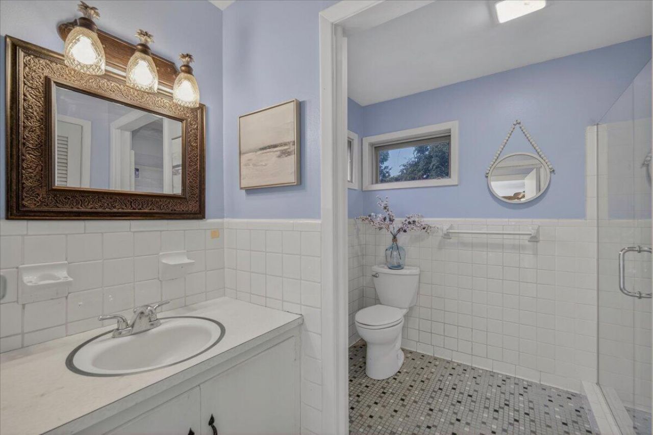 213 N Lemacks Street Photo 20