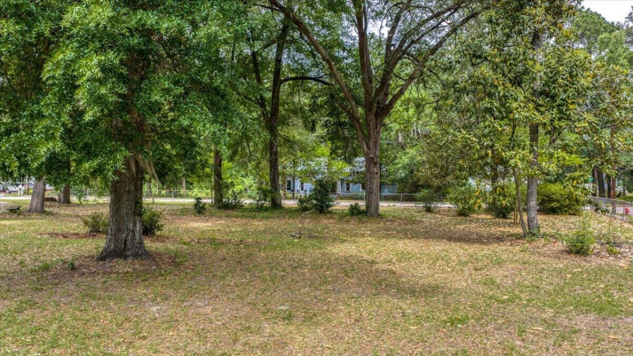 213 N Lemacks Street Photo 6