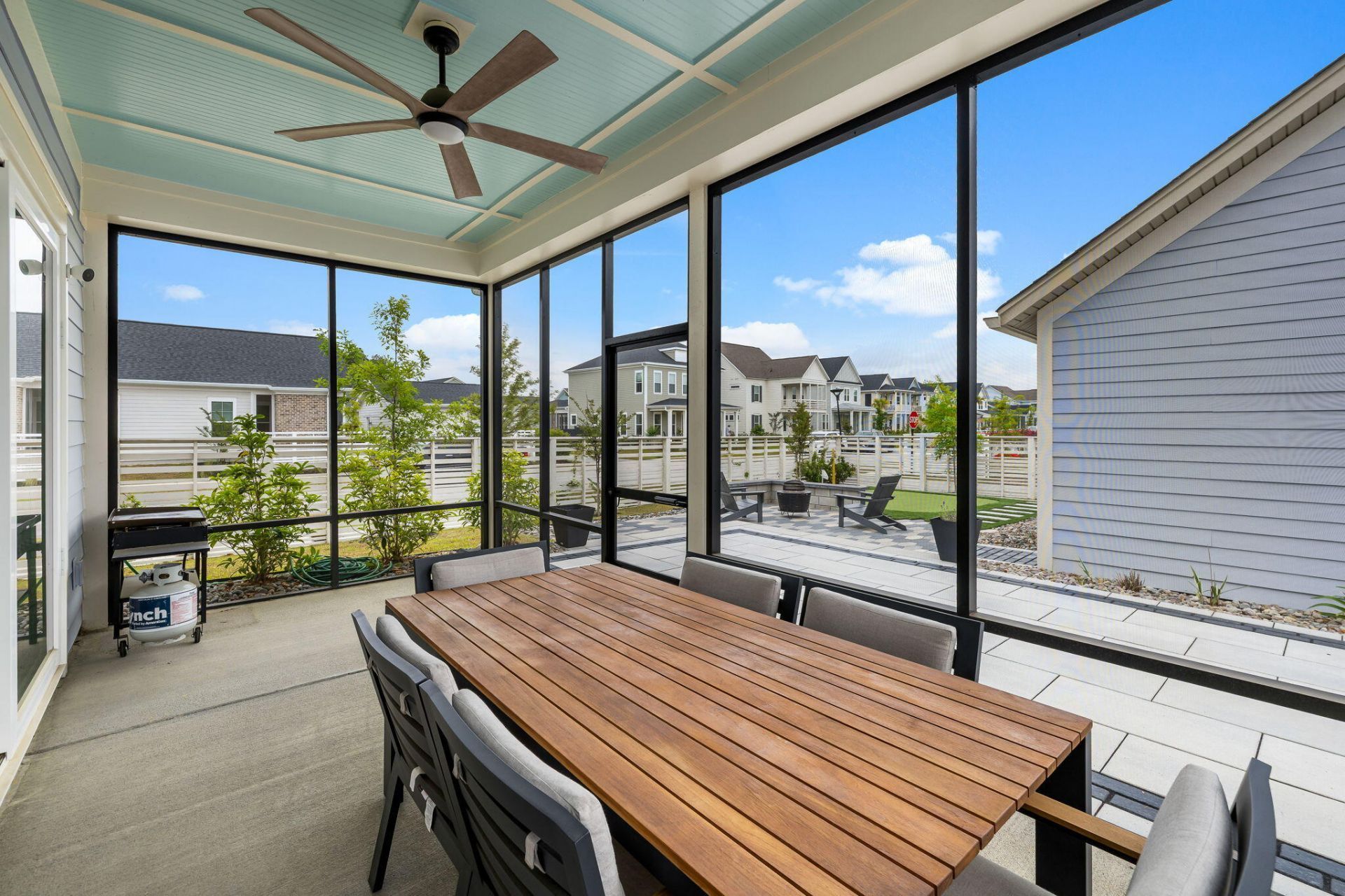 515 Rhythm Street Photo 24