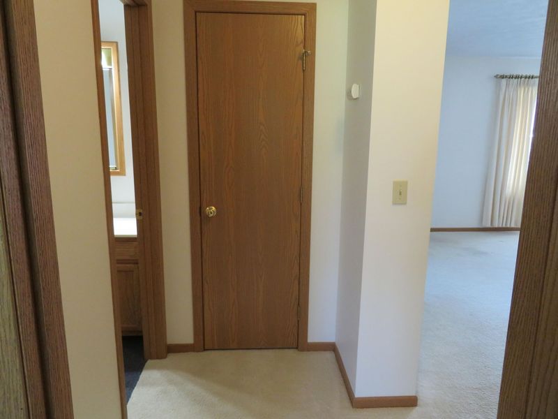 609 Julia Street, Unit 12, Urbana, OH 43078 Photo 14