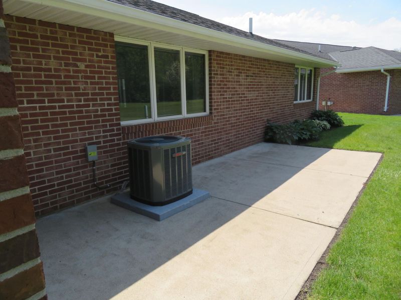 609 Julia Street, Unit 12, Urbana, OH 43078 Photo 33
