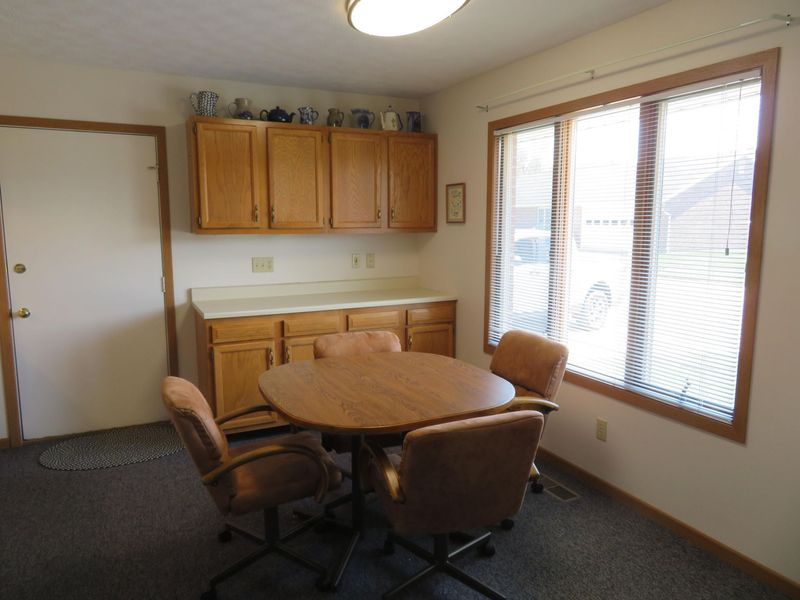 609 Julia Street, Unit 12, Urbana, OH 43078 Photo 4