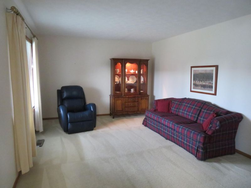 609 Julia Street, Unit 12, Urbana, OH 43078 Photo 8