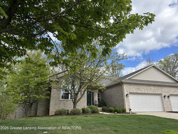 2361 Sapphire Lane, East Lansing, MI 48823