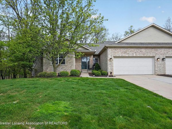 2361 Sapphire Lane, East Lansing, MI 48823