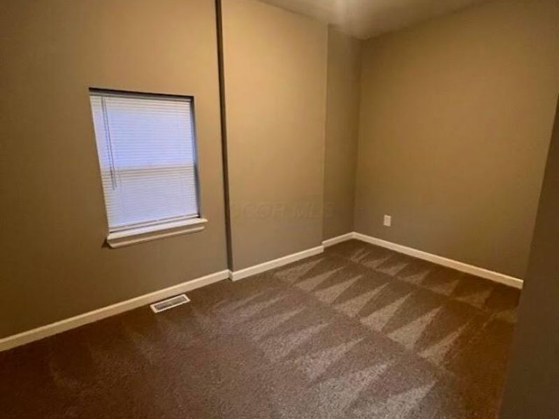 2867 E 10th Avenue, Columbus, OH 43219 Photo 10