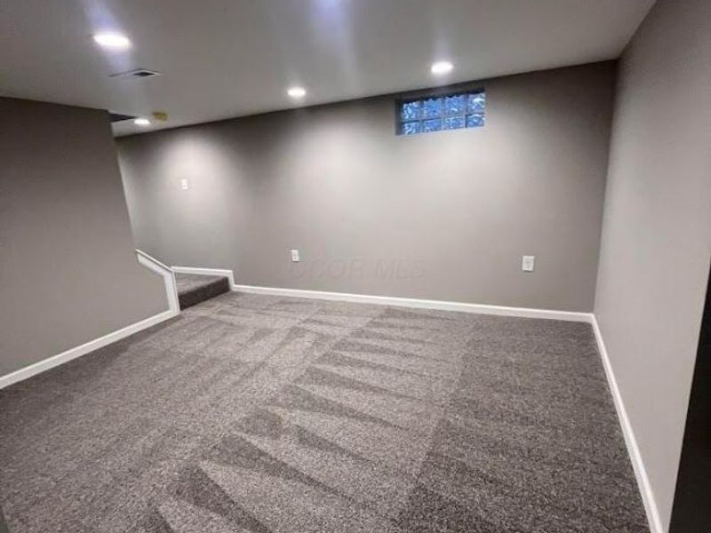2867 E 10th Avenue, Columbus, OH 43219 Photo 15