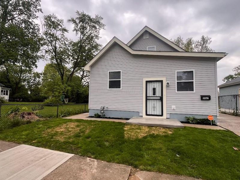 2867 E 10th Avenue, Columbus, OH 43219 Photo 3