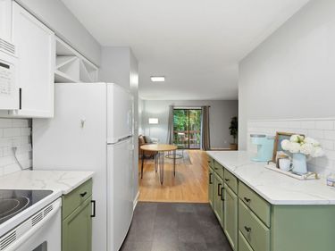 111 Weatherstone Drive, Unit B, Chapel Hill, NC 27514