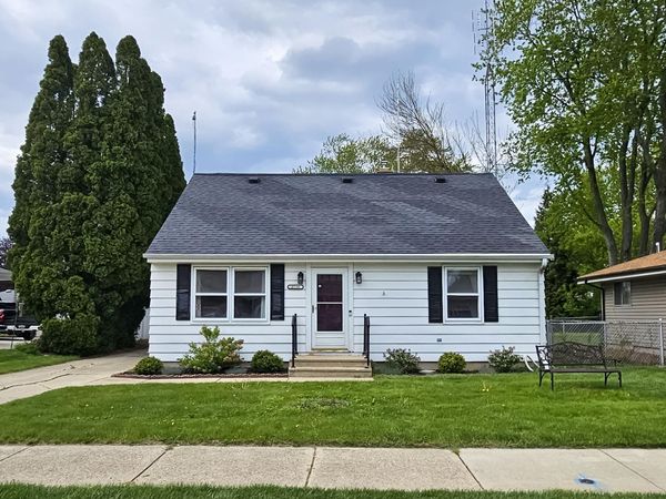 2726 84th St, Kenosha, WI 53143