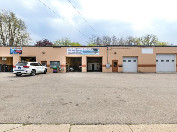 1329 43rd St, Kenosha, WI 53140