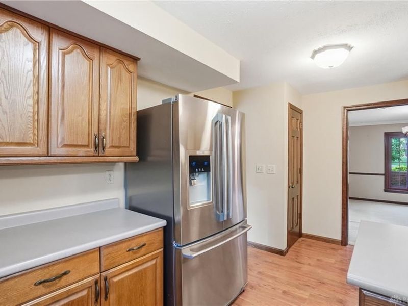 1081 Cedar Creek Circle, Washington Township, OH 45459 Photo 9