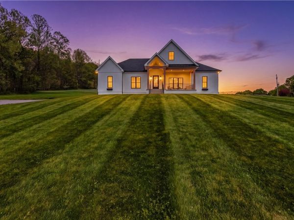 315 Stewarton Rd, Mill Run, PA 15464