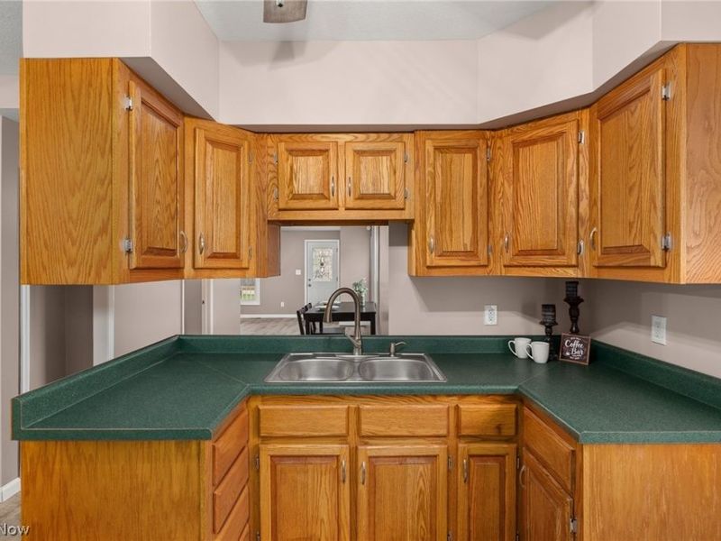 530 Edgehill Avenue, Ashland, OH 44805 Photo 7