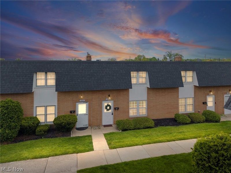 6962 S Parkway Drive, Middleburg Heights, OH 44130 Photo 1