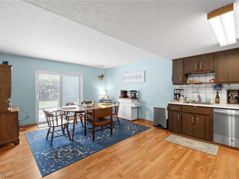 6962 S Parkway Drive, Middleburg Heights, OH 44130 Photo 11