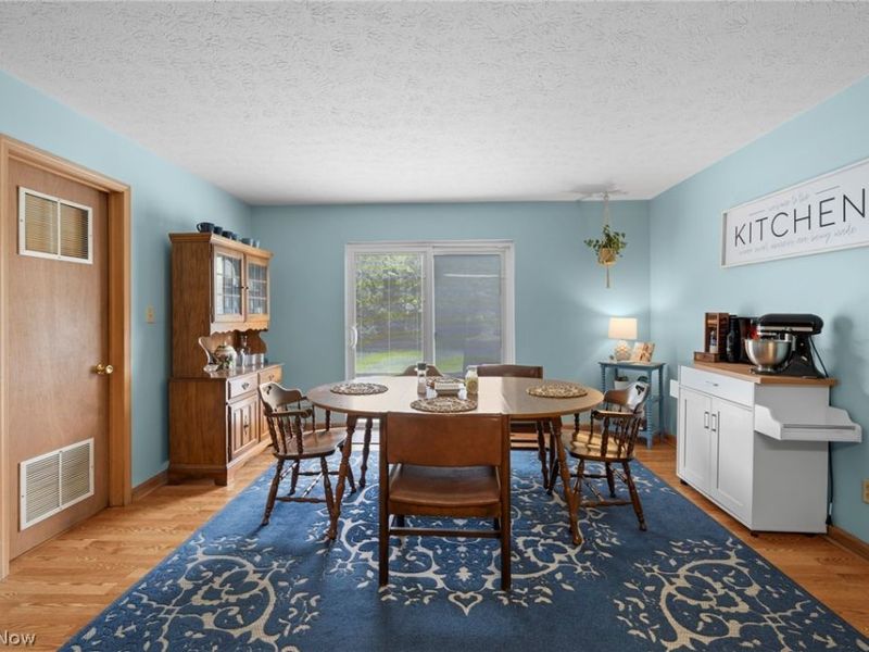 6962 S Parkway Drive, Middleburg Heights, OH 44130 Photo 12
