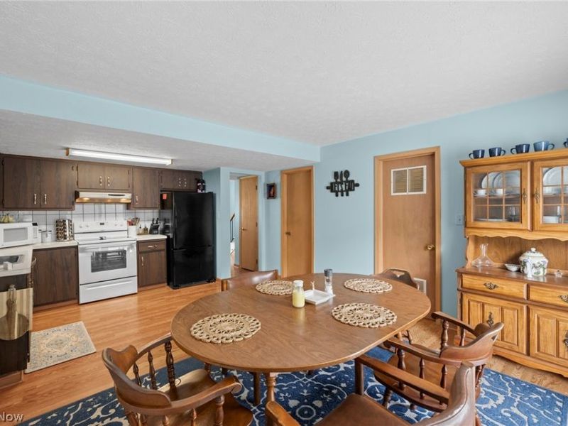6962 S Parkway Drive, Middleburg Heights, OH 44130 Photo 13