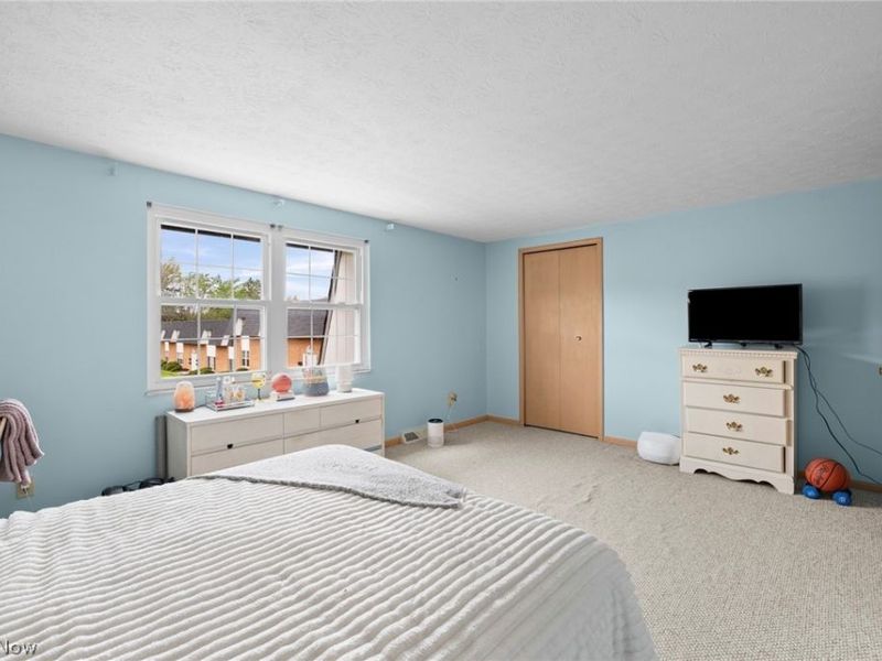 6962 S Parkway Drive, Middleburg Heights, OH 44130 Photo 17