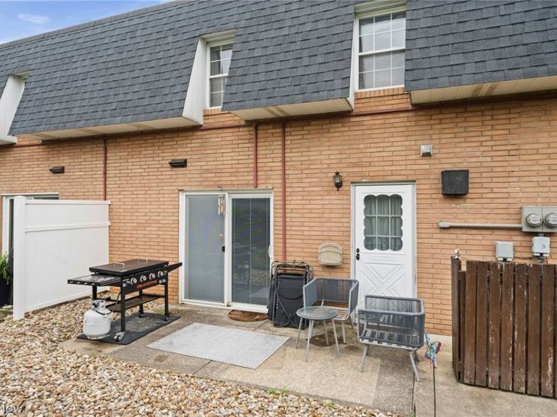 6962 S Parkway Drive, Middleburg Heights, OH 44130 Photo 28