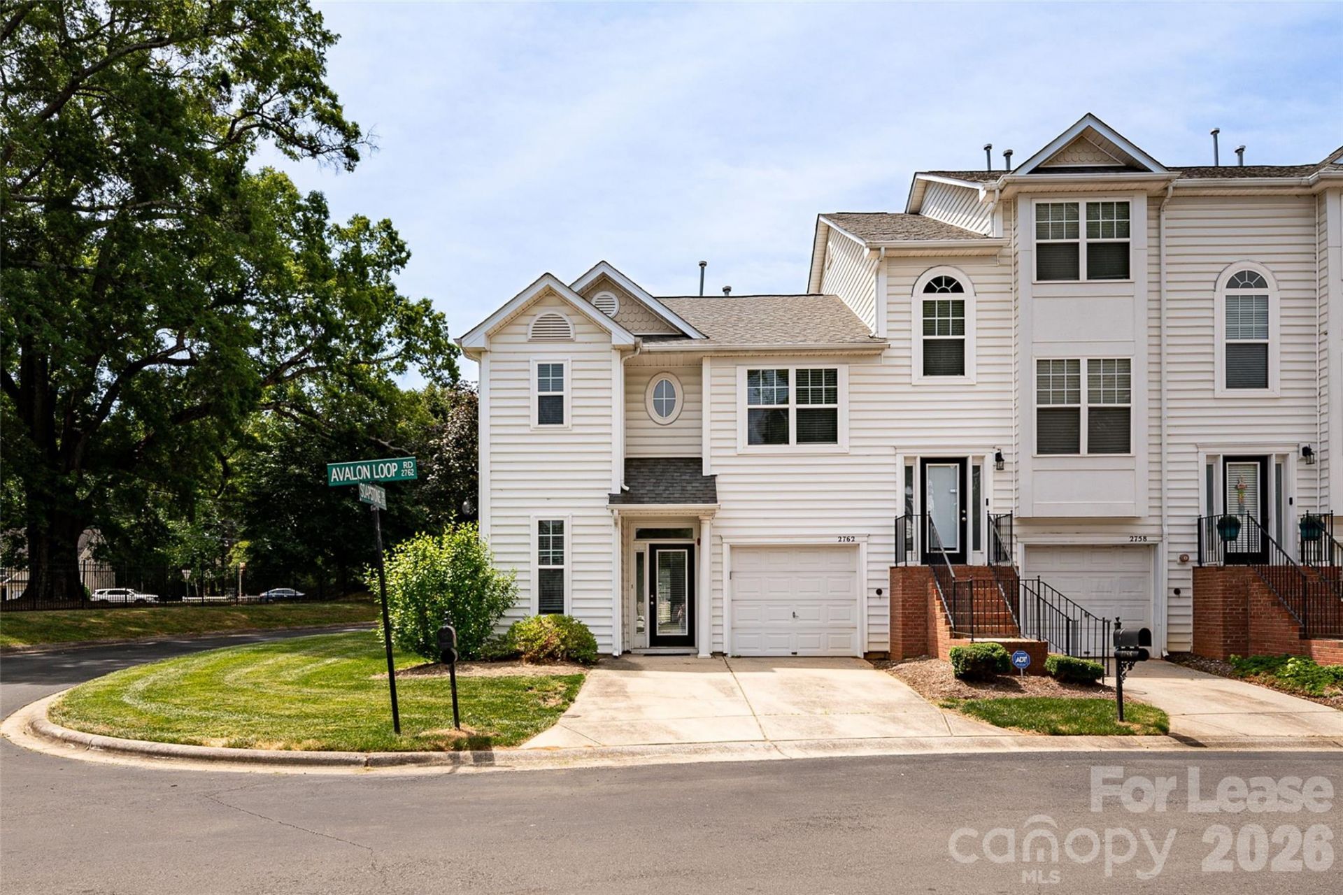 2762 Avalon Loop Road, Charlotte, NC 28269 Main Photo