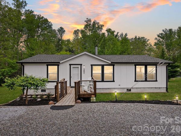 285 Dove Haven Lane , Hendersonville, NC 28791