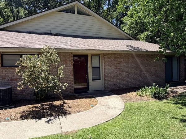 5323 Blair Ln, Unit #F-4, Baton Rouge, LA 70809