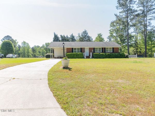 93 Gibson Dairy Road , Elizabethtown, NC 28337