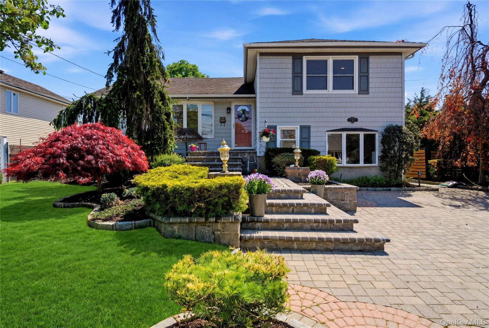 204 Violet Street , Massapequa Park, NY 11762 Main Photo