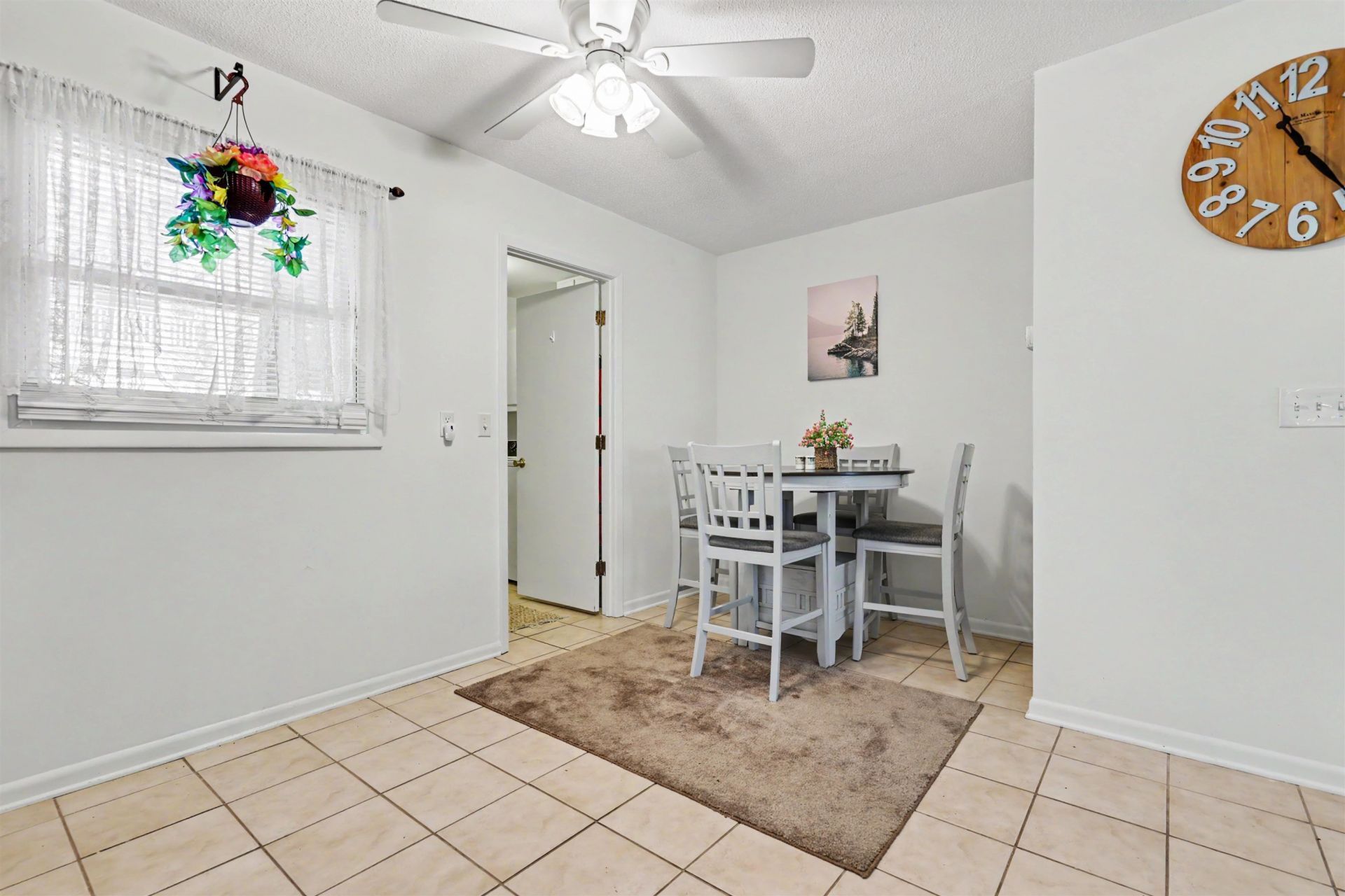 1707 Edge Dr.  Photo 10