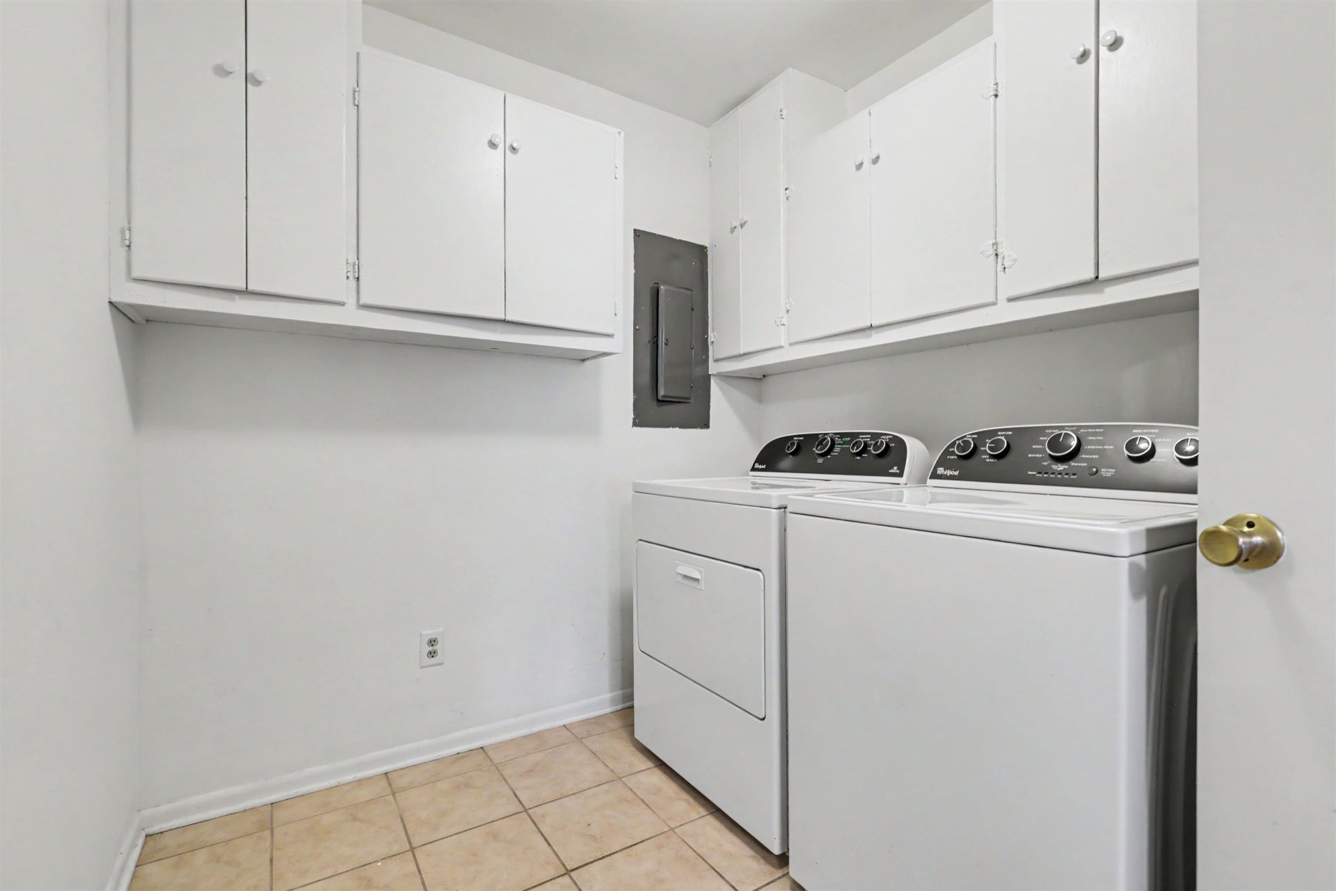 1707 Edge Dr.  Photo 12