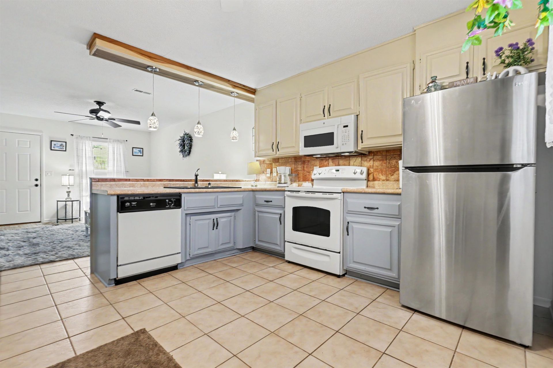 1707 Edge Dr.  Photo 5