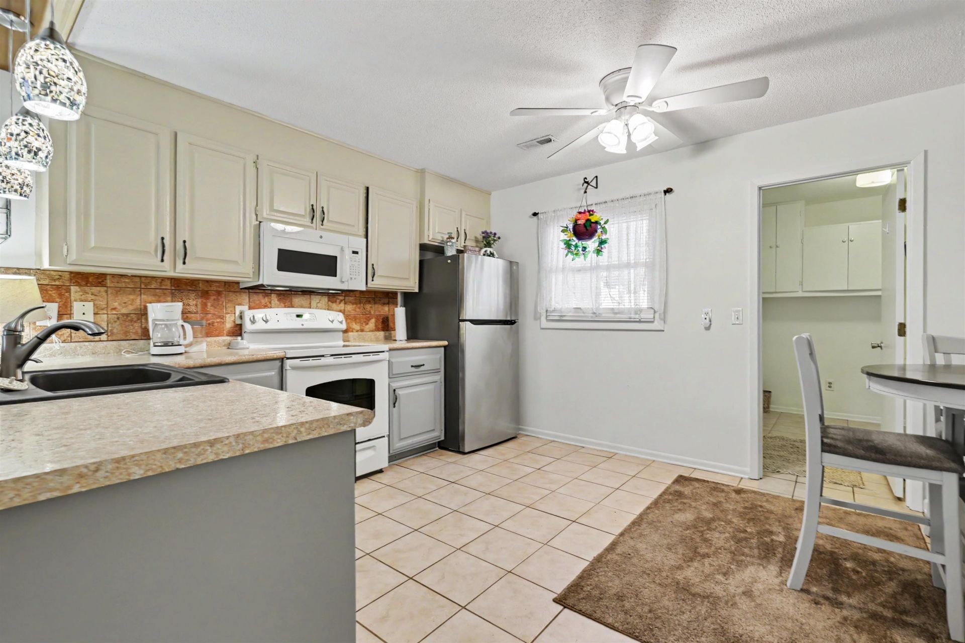 1707 Edge Dr.  Photo 7