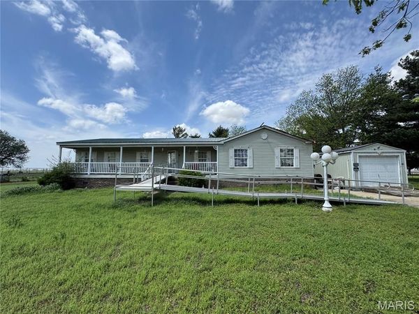 17082 S County Circle Drive, Bernie, MO 63822