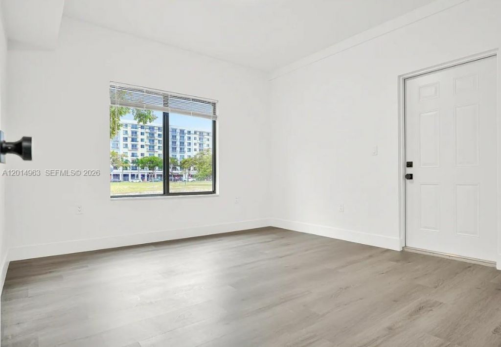 638 SW 21st Ave, Unit 1, Miami, FL 33135 Photo