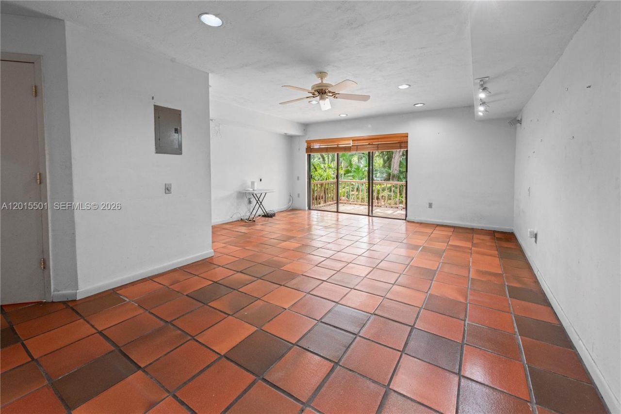 8875 SW 110th St, Miami, FL 33176 Photo