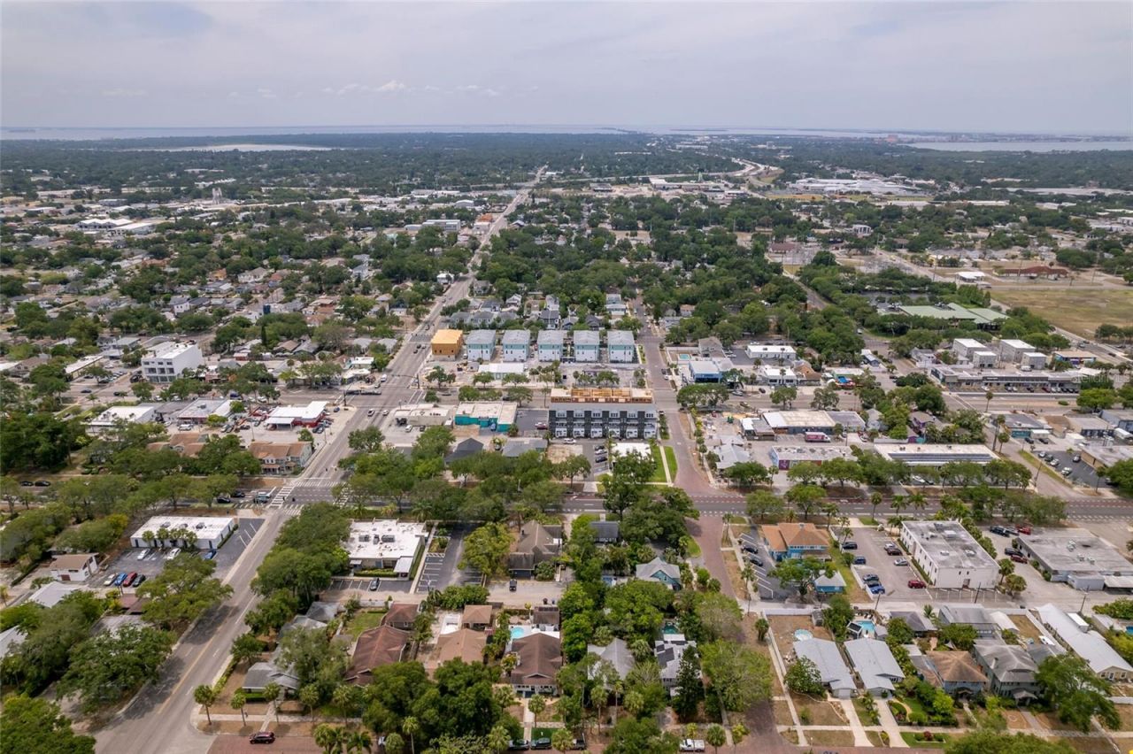 33 29th Street N, Saint Petersburg, FL 33713 Photo